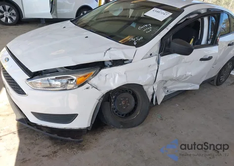 2017 Ford Focus S z USA, uszkodzony, nr VIN 1FADP3E25HL266347